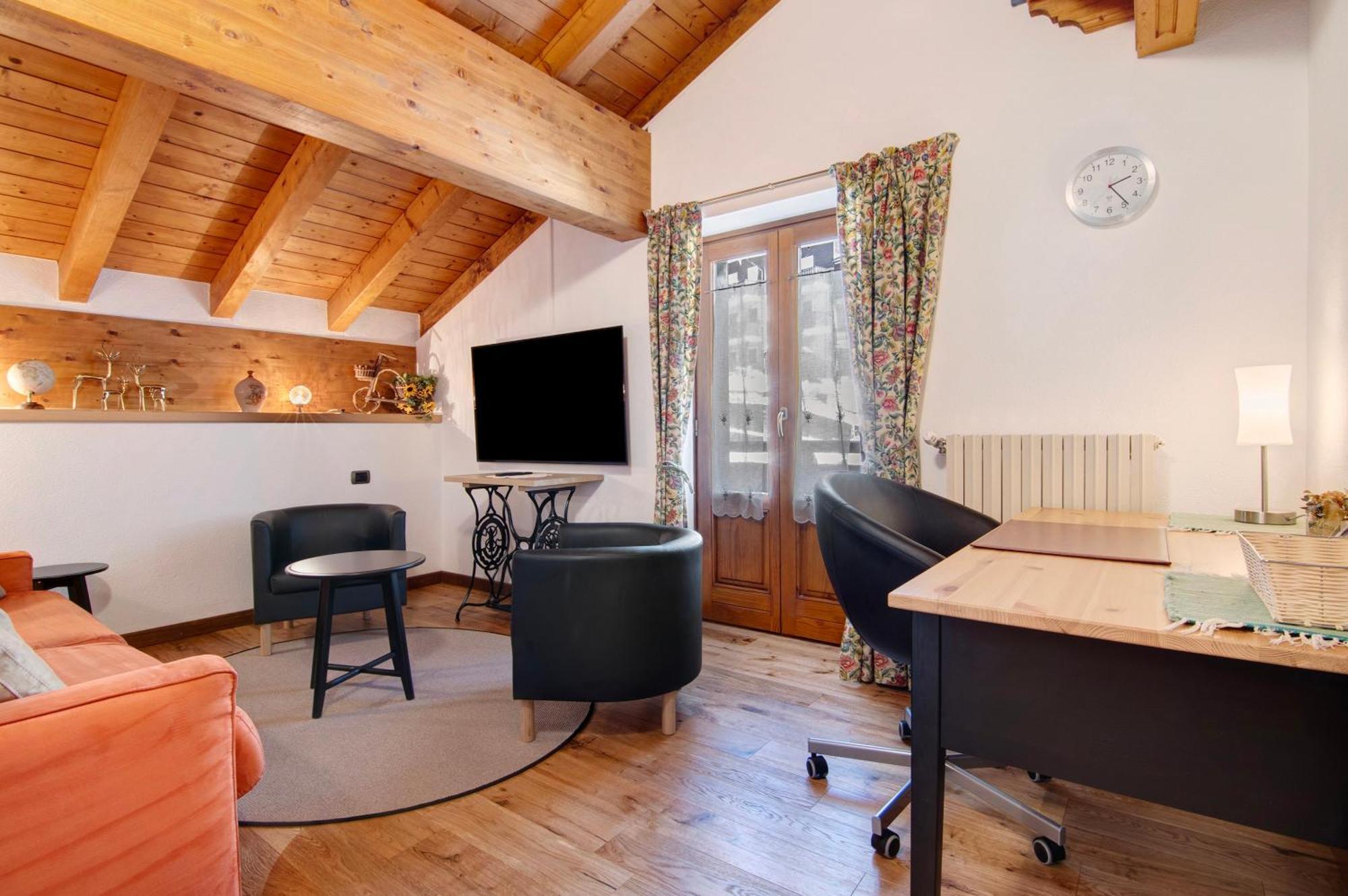 Ginepro Casa Vacanze Madesimo Ngoại thất bức ảnh